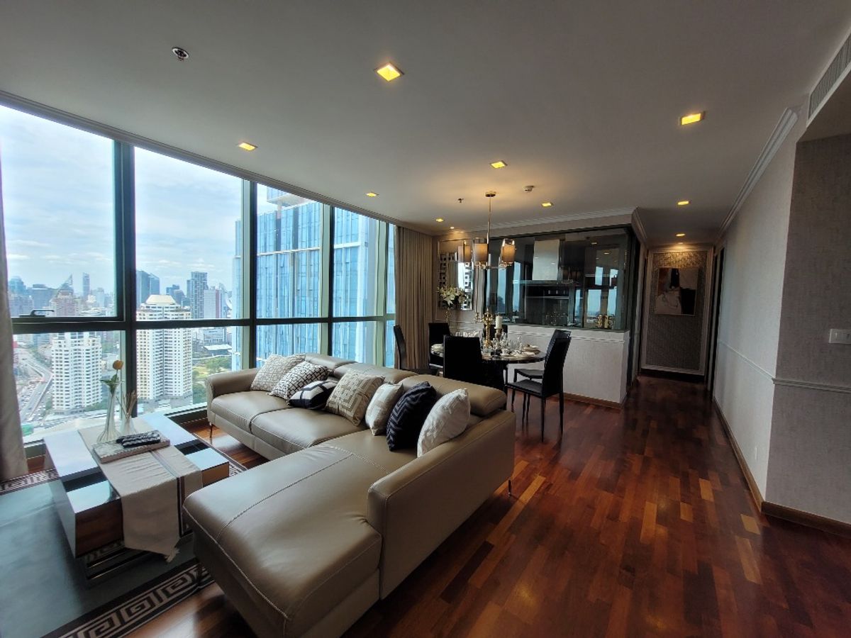 ให้เช่าคอนโดราชเทวี พญาไท : 93sqm High Rise Modern 3 bedrooms for rent at Wish Signature Siam Midtown