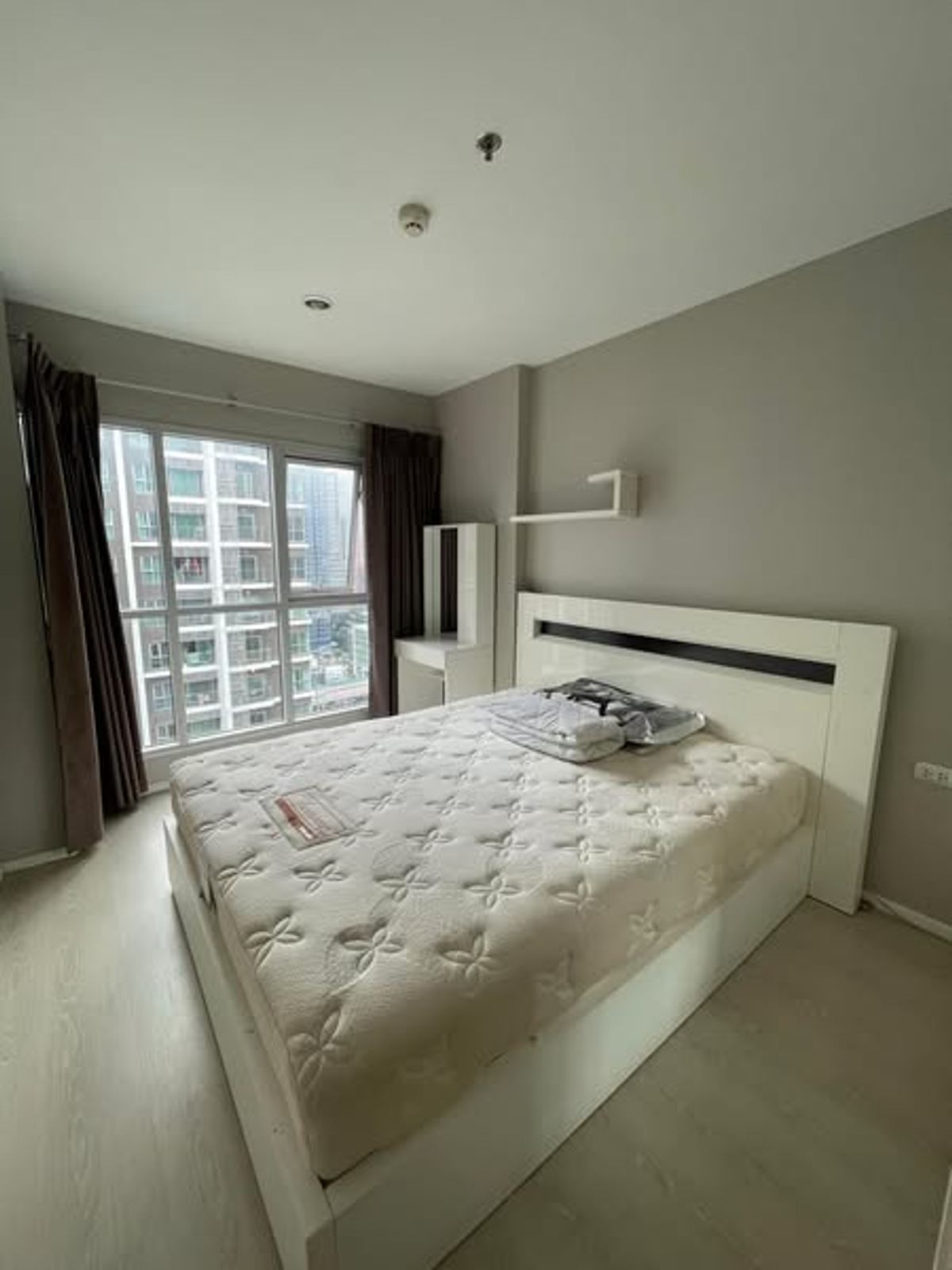 CondoRama9, Petchburi, RCA : 🔴15,500 ฿ 🔴 🔴 𝗔𝘀𝗽𝗶𝗿𝗲 𝟵┃ 𝟵┃ Aspai Rama 9 ✅ Near MRT Rama 9, happy to serve 🙏 Interested to say hello (very fast answer): 📱 Property code 6805-2202 📱: ID LINE:@bbcondo88