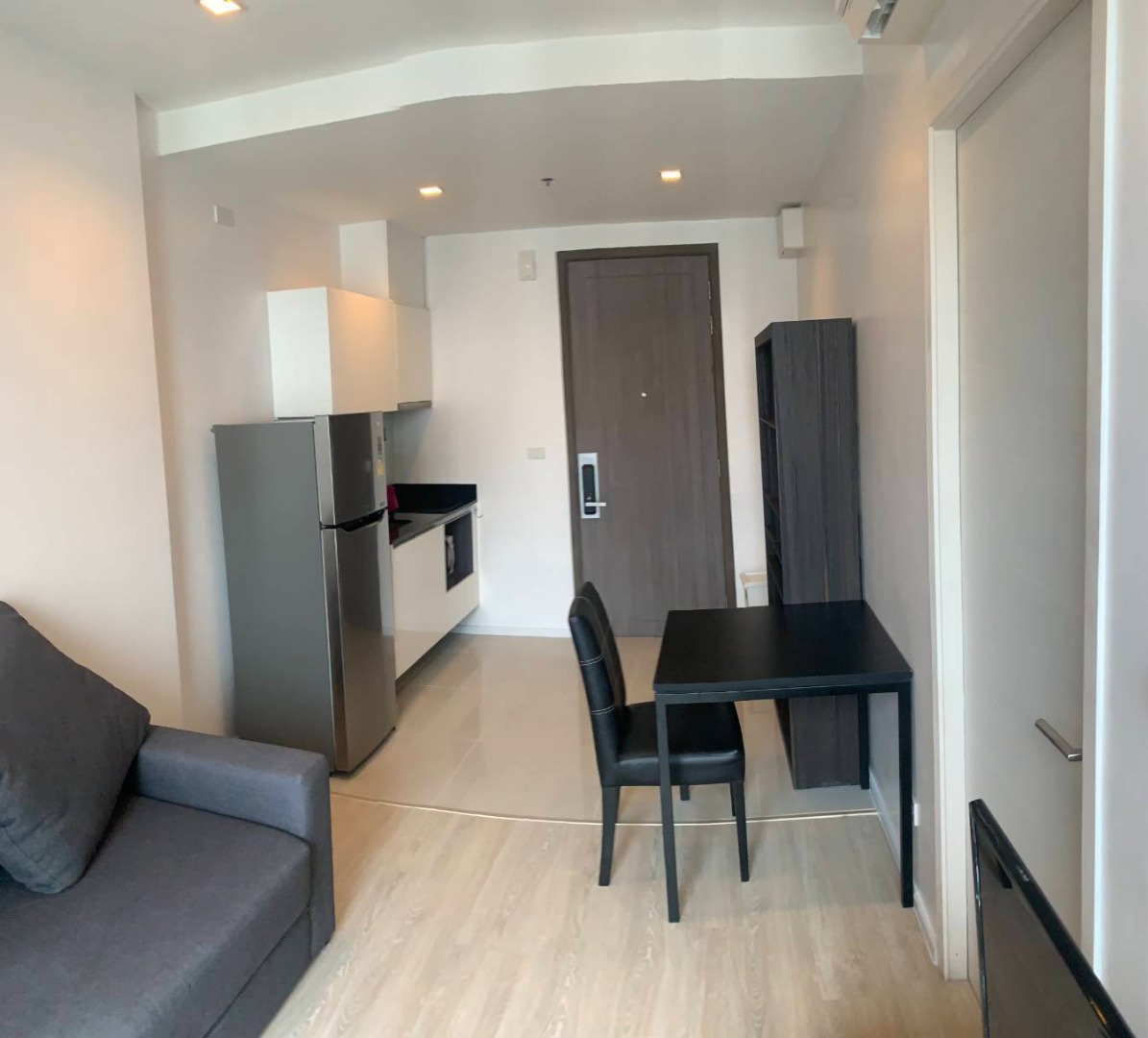 ให้เช่าคอนโดรัชดา ห้วยขวาง : 🔥ให้เช่าด่วน🔥ควินน์ คอนโด รัชดา 17  คอนโดใหม่ย่านห้วยขวาง พร้อมเข้าอยู่ 