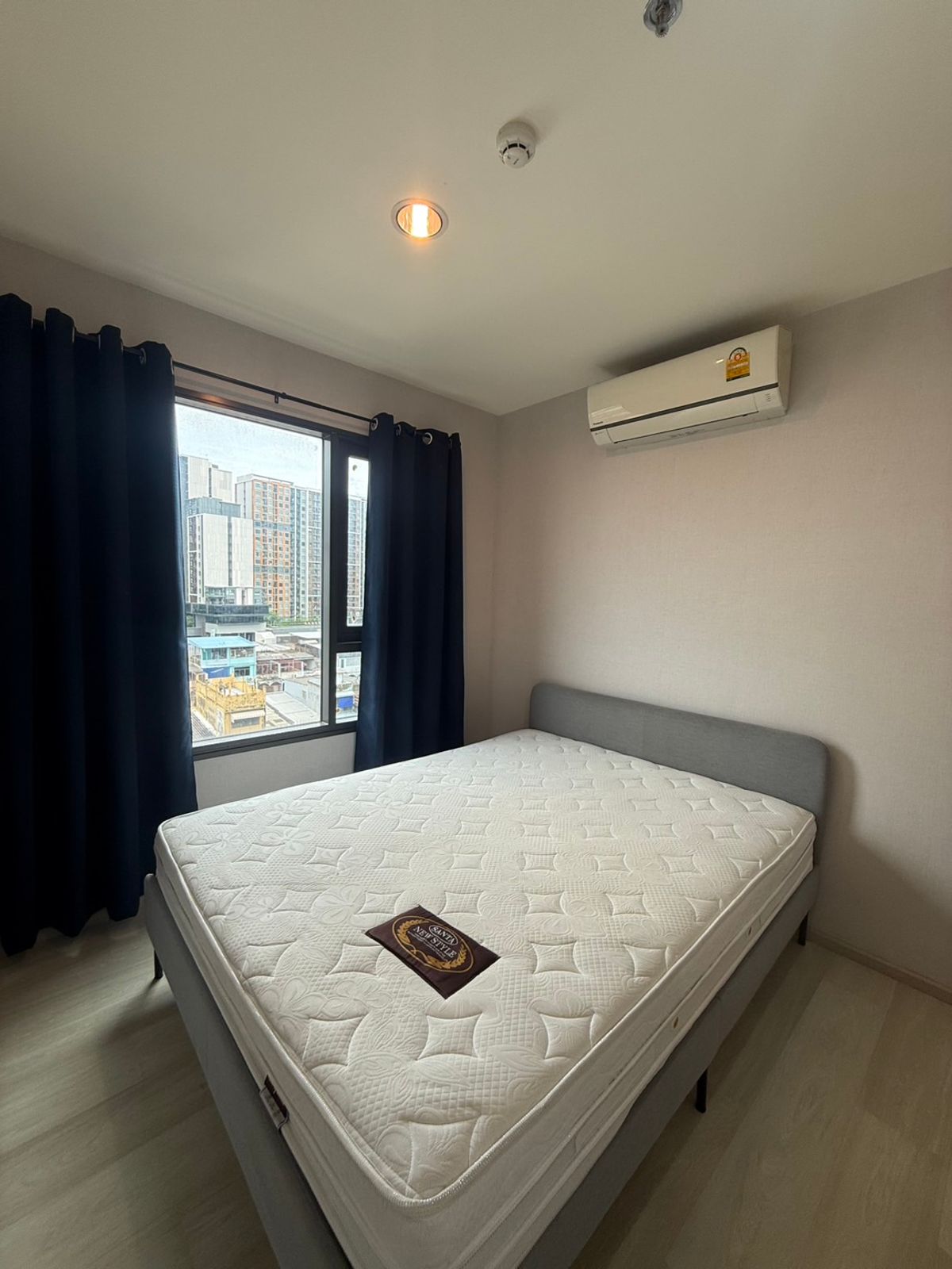 For RentCondoPinklao, Charansanitwong : Life Pinklao rental, MRT, Bangyi Khan, near Siriraj Hospital