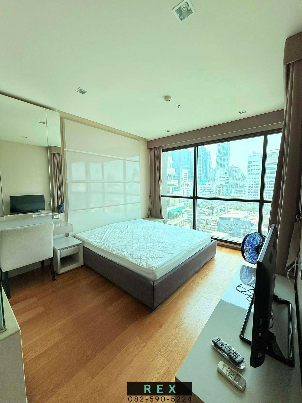 ขายคอนโดสาทร นราธิวาส : ขาย The Address Sathorn ดิ แอดเดรส สาทร 70.22 ตร.ม. 2 ห้องนอน ใกล้ รถไฟฟ้า BTS เซนต์หลุยส์