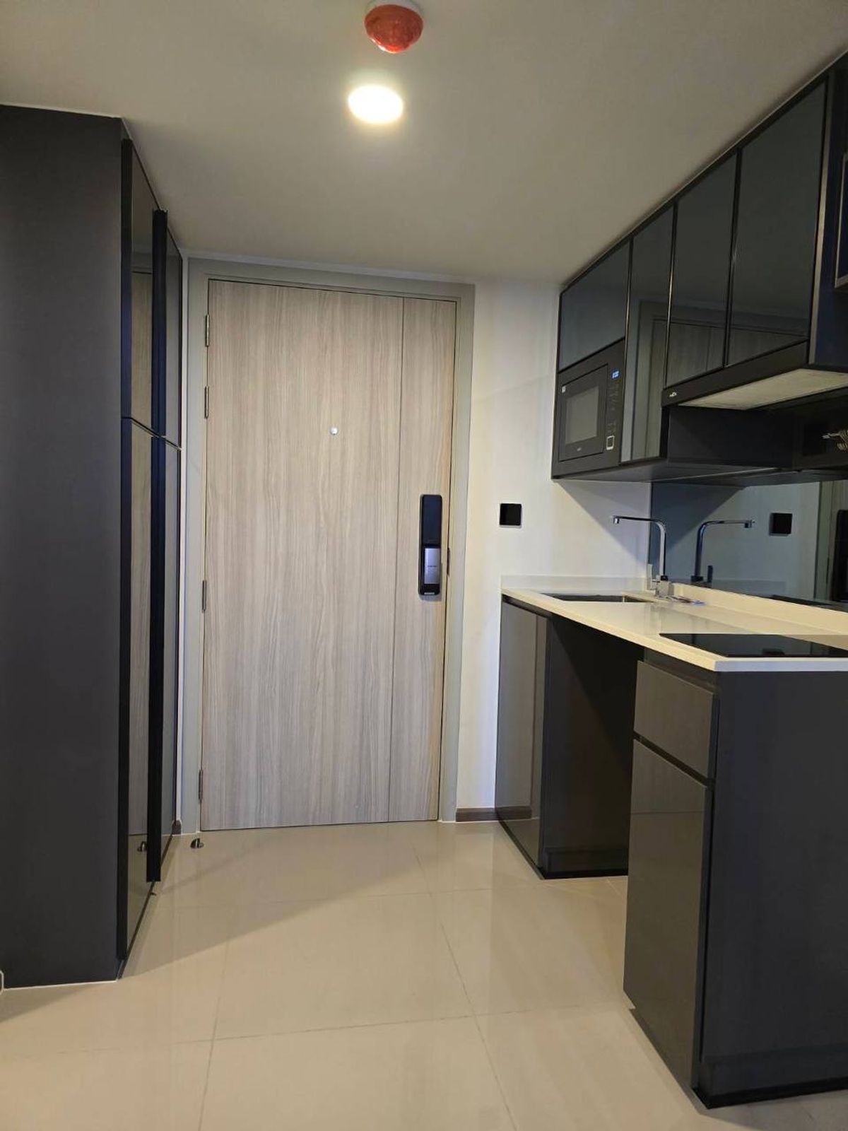 For SaleCondoSiam Paragon ,Chulalongkorn,Samyan : Park Origin Chula Samyan【𝐒𝐄𝐋𝐋】🔥Complete in one room! Luxurious built-in condo, fully furnished, walk to MRT in 5 minutes🔥 Contact Line ID: @hacondo