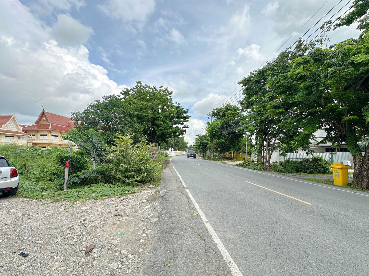 For SaleLandChaengwatana, Muangthong : Land for Sale in Pak Kret 85 sq.wah, Prime Location, Below Market Price, Near Pink Line MRT