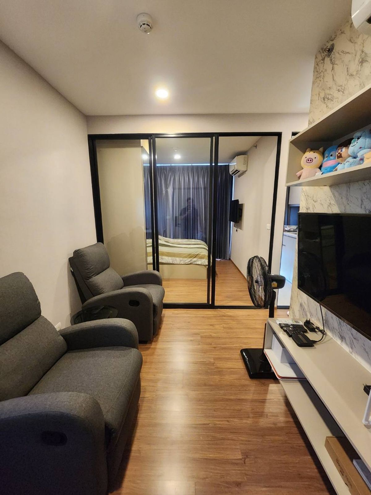 For SaleCondoMin Buri, Romklao : Selling a 1 Bed condo loss, beautiful room, The Origin RAM 209, 2 electric train lines
