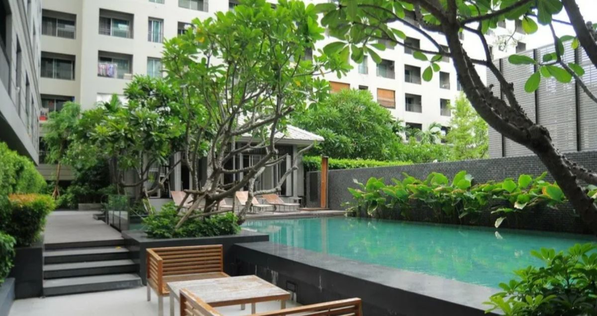 ขายคอนโดสยาม จุฬา สามย่าน : Low rise! ใกล้ BTS เพียง 100 เมตร เดินไปสยาม จุฬา ก็ขาย ทำเลทอง ใกล้บรรทัดทองสุด ๆ ต้องห้ามพลาดเลย ราคาดีมาก! สนใจติดต่อ 0876358339