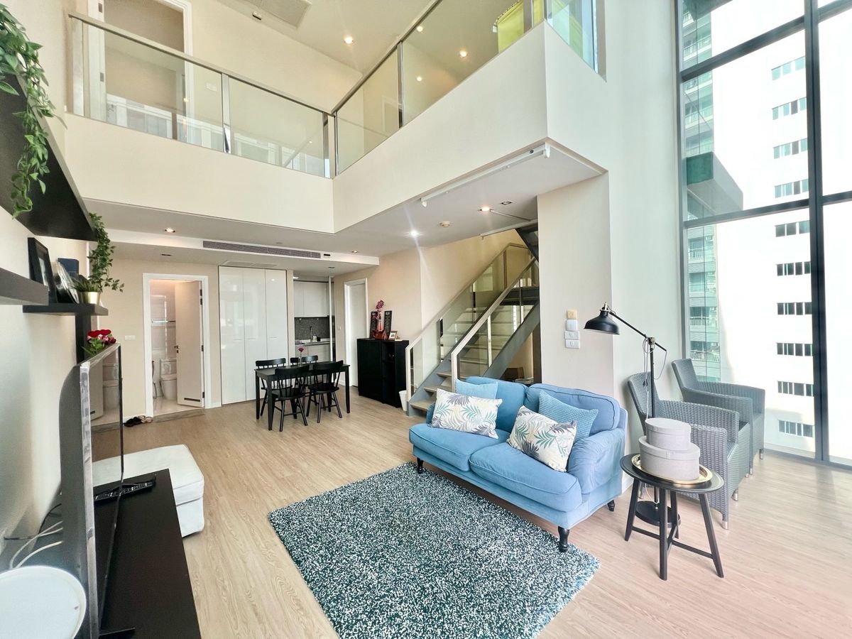 For RentCondoSukhumvit, Asoke, Thonglor : 𝐅𝐨𝐫 𝐑𝐞𝐧𝐭: The Room Sukhumvit21 2bed 2Bath Duplex 117SQM 75K