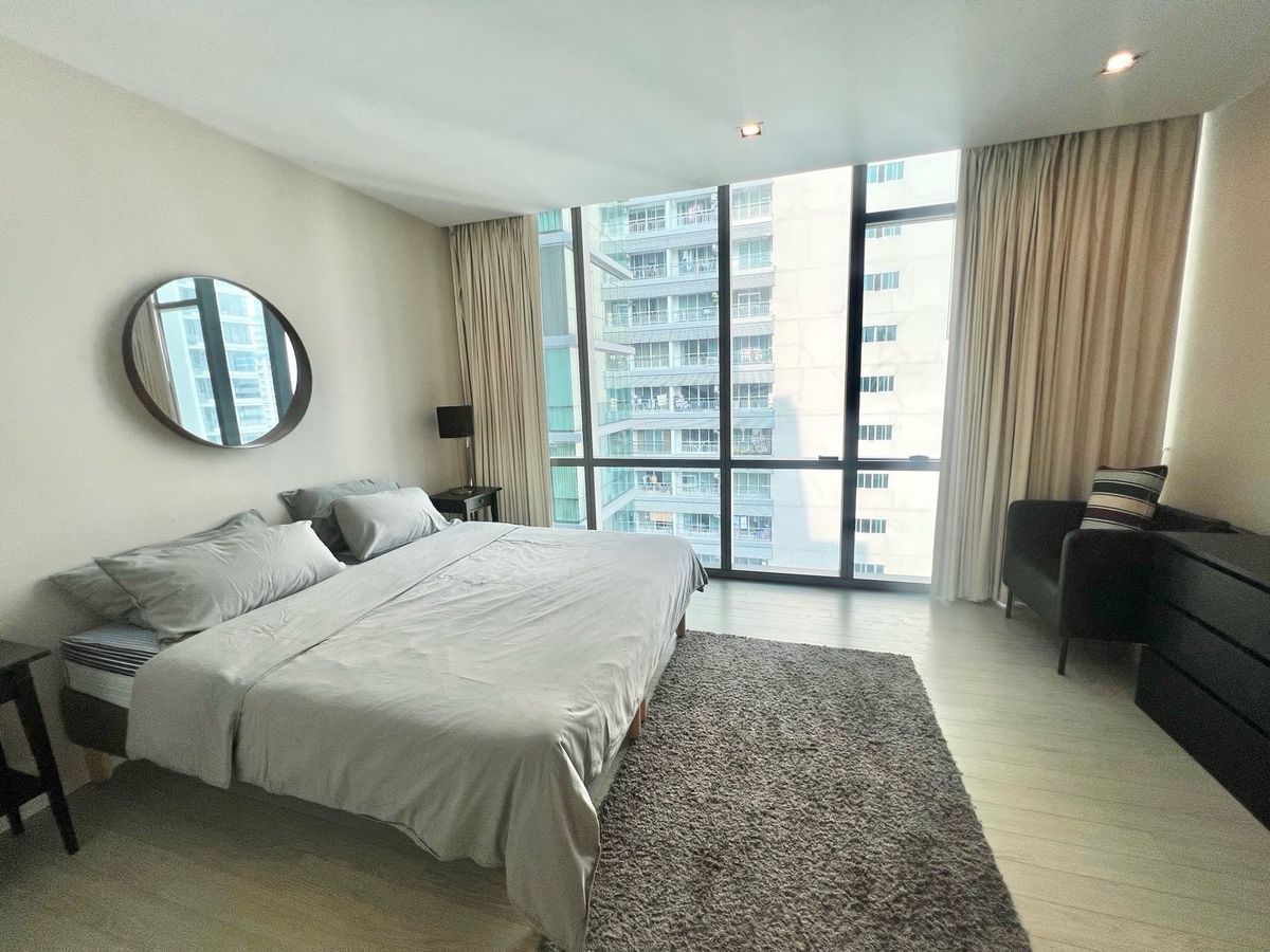 For RentCondoSukhumvit, Asoke, Thonglor : 𝐅𝐨𝐫 𝐑𝐞𝐧𝐭: The Room Sukhumvit21 2bed 2Bath Duplex 117SQM 75K