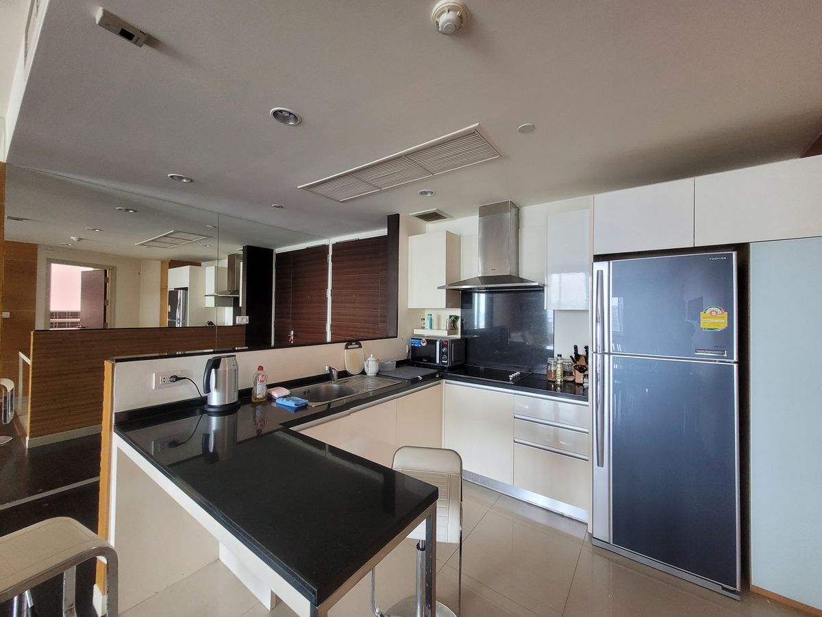 ให้เช่าคอนโดวงเวียนใหญ่ เจริญนคร : 105sqm Riverside, Spacious 2 bedrooms for rent at Watermark