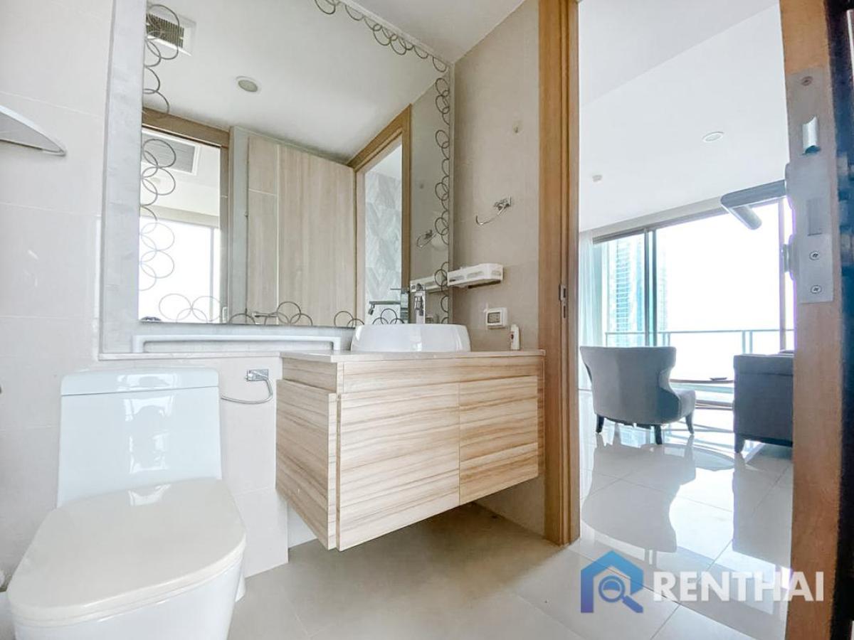 ขายคอนโดพัทยา บางแสน ชลบุรี สัตหีบ : คอนโดหรู 2 ห้องนอนที่ The Riviera Wongamat 9.35 ล้านบาท ตกแต่งครบ พร้อมย้ายเข้าอยู่
