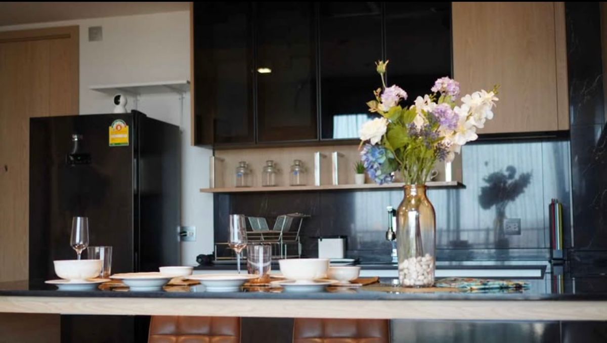 ให้เช่าคอนโดสะพานควาย จตุจักร : 🌿 ให้เช่าคอนโด The Line จตุจักร-หมอชิต 🌿 ✨ วิวสวนสวย ชั้นสูง 39 | ห้องหน้ากว้าง | ใกล้ BTS และ MRT  📍 ทำเลพรีเมียมติดสวนจตุจักร เชื่อมต่อ BTS หมอชิต + MRT จตุจักร  🛏 1 Bedroom | ขนาด 44 ตร.ม. | ชั้น 39 | วิวสวนสาธารณะ