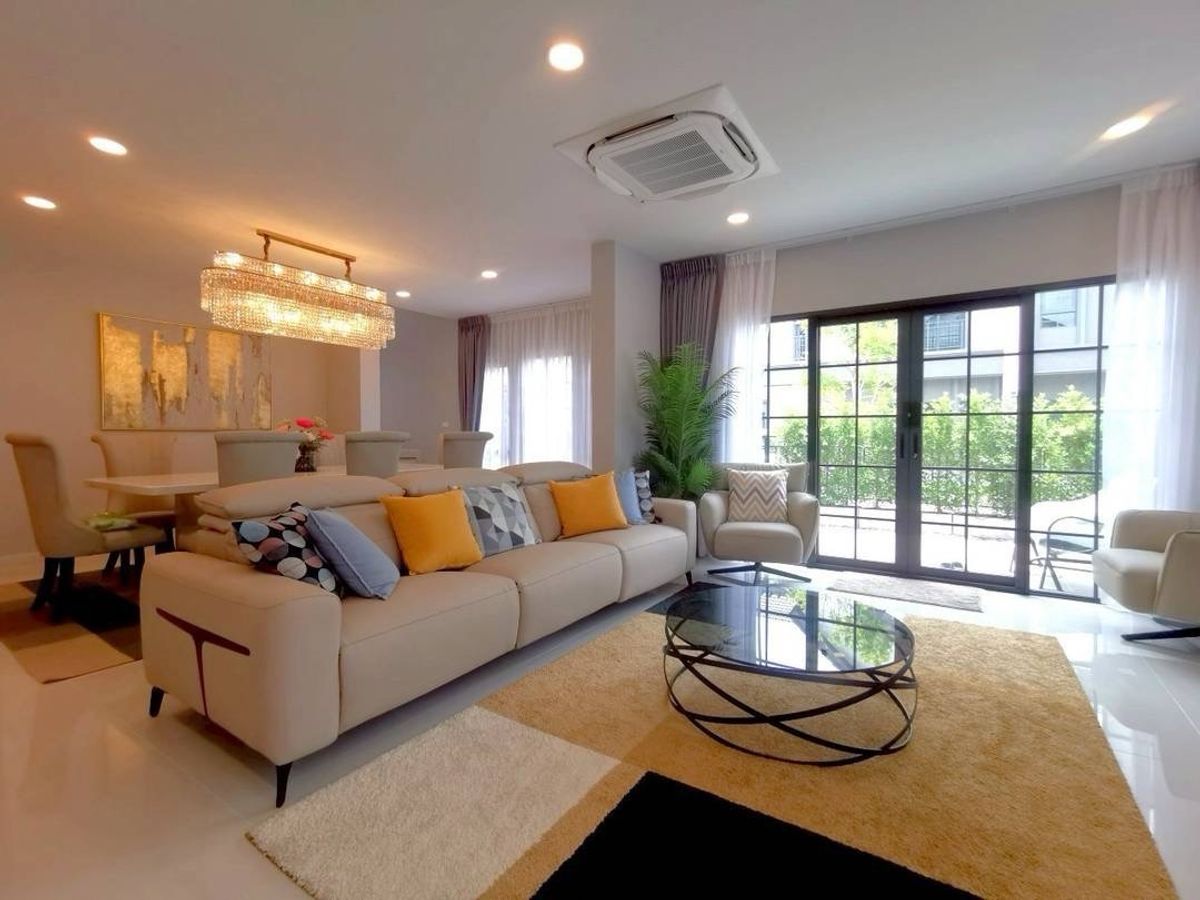 For RentHouseBangna, Bearing, Lasalle : Rent Centro Bangna, Phase 2, new house, beautiful 4 bedrooms