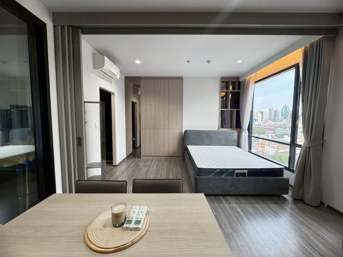 ให้เช่าคอนโดราชเทวี พญาไท : ✨New ✨For Rent 1 Bedroom 1 Bath 36 sqm📍  Corner Unit  23,000 per month📍