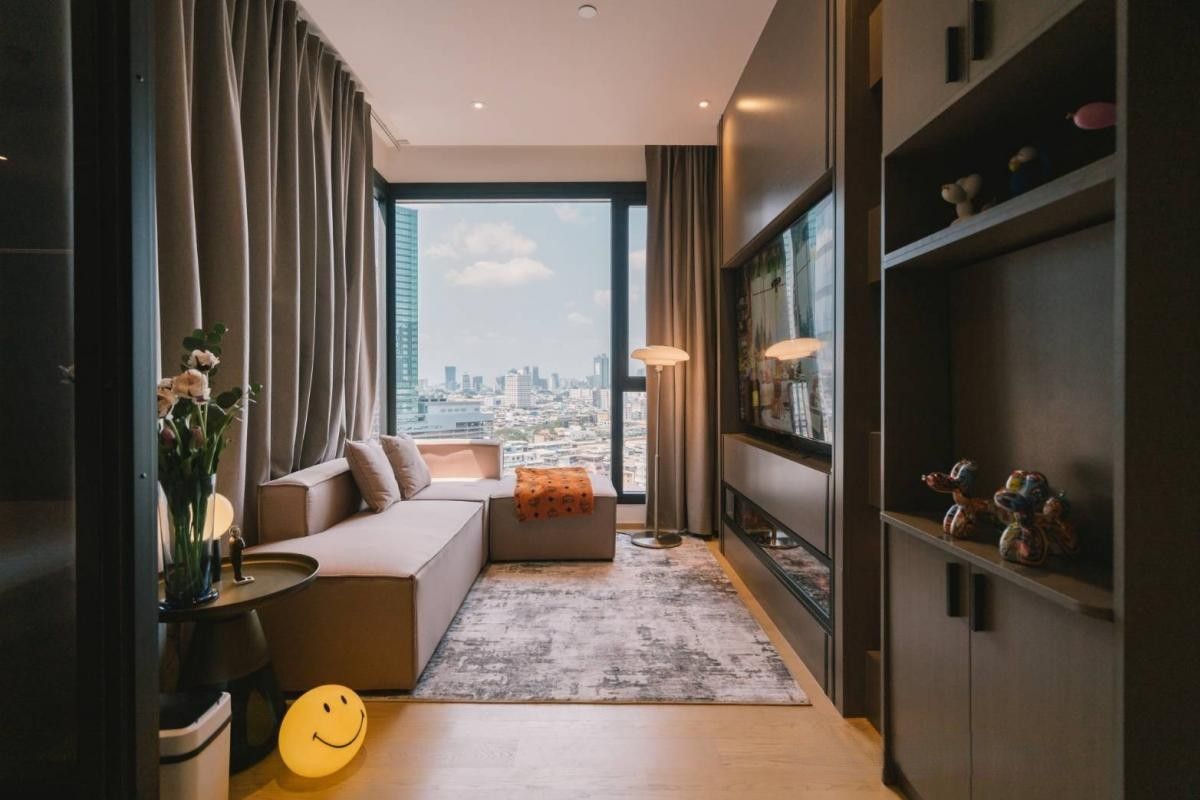 For SaleCondoRama9, Petchburi, RCA : ✨ Golden Opportunity! Luxury Condo at Ashton RAMA 9 – Fully Furnished by DODECOR with Premium Finishes | High Floor with Unblocked View | Prime Rama 9 Location Just 230m from MRT – Ultimate Convenience!