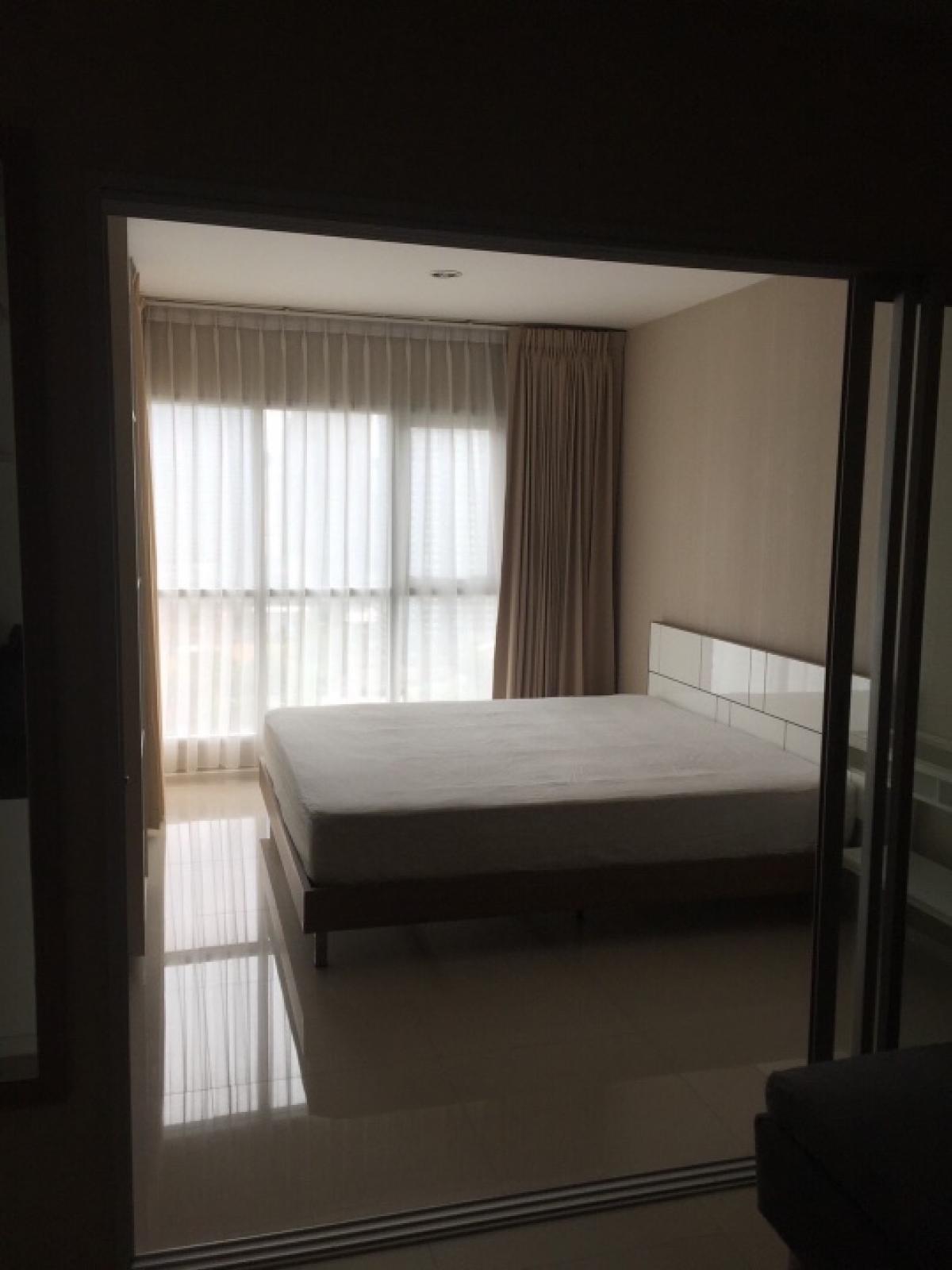 For RentCondoRama9, Petchburi, RCA : GBL 2265 Beautiful Condo Rental. Looks happy in the middle of the city of Aspire Rama 9 🌻🌻🌻🌻 Convenient transportation 39 sqm. Floor 201, 1 bed, fir, electrical appliances as in the picture. Rent 17,000 baht. Combine the central parking