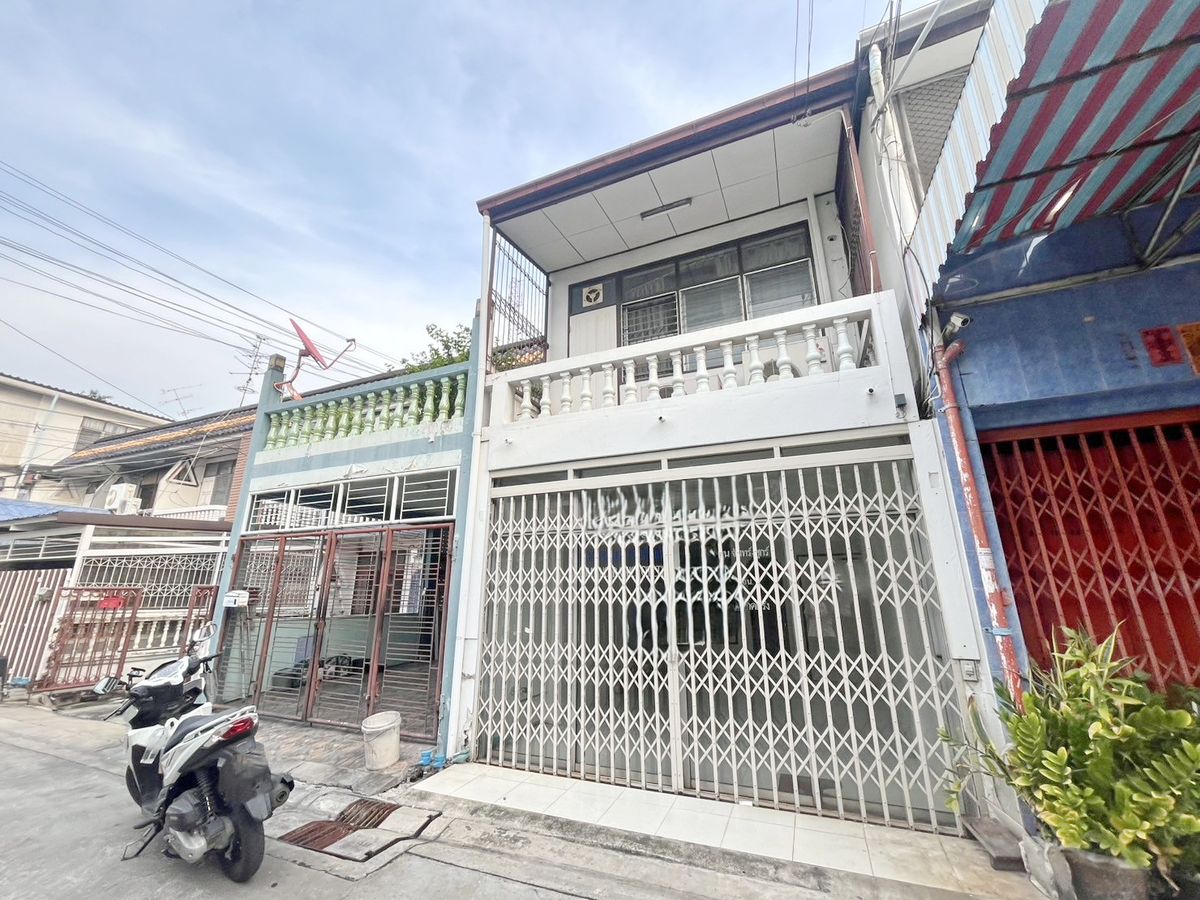 For RentTownhomeRatchadapisek, Huaikwang, Suttisan : HK0523♛ 3 bedroom townhouse for rent ⚝ Huai Khwang ♜MRT Huai Khwang ∞099-5919653,065-9423251▚Line@surreside
