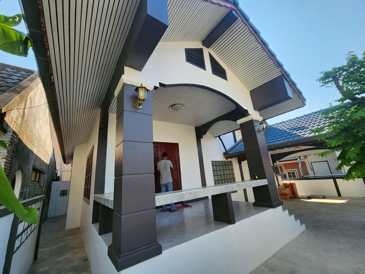 For RentHousePattaya, Bangsaen, Chonburi : House for rent, 1st floor, Central Pattaya, Sukhumvit 57
