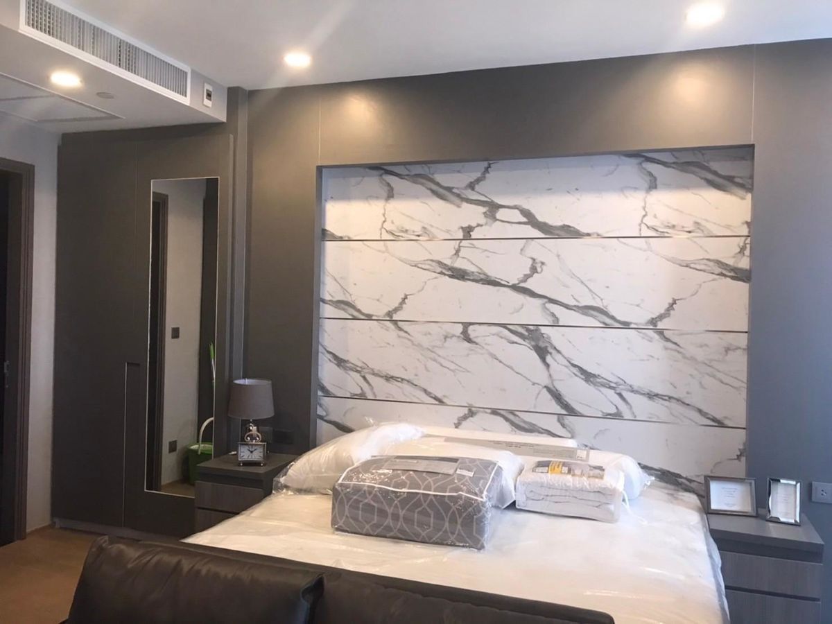 For RentCondoSiam Paragon ,Chulalongkorn,Samyan : 🎯 New with a wide room, Ashton Chula Silom, MRT Sam Yan