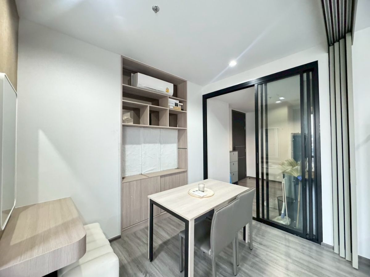 ให้เช่าคอนโดราชเทวี พญาไท : ✨New ✨For Rent 1 Bedroom 1 Bath 36 sqm📍  Corner Unit  23,000 per month📍