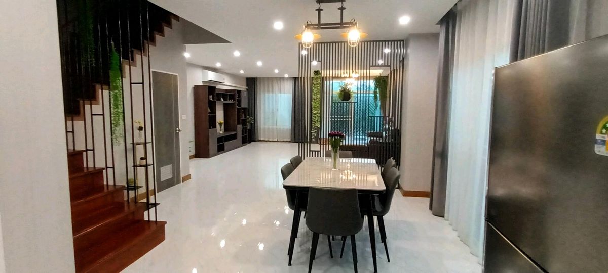 For RentTownhomeMin Buri, Romklao : 💥 Rent 90,000 baht. Townhome, 3 -story, Ramkhamhaeng 118, ready to move in.