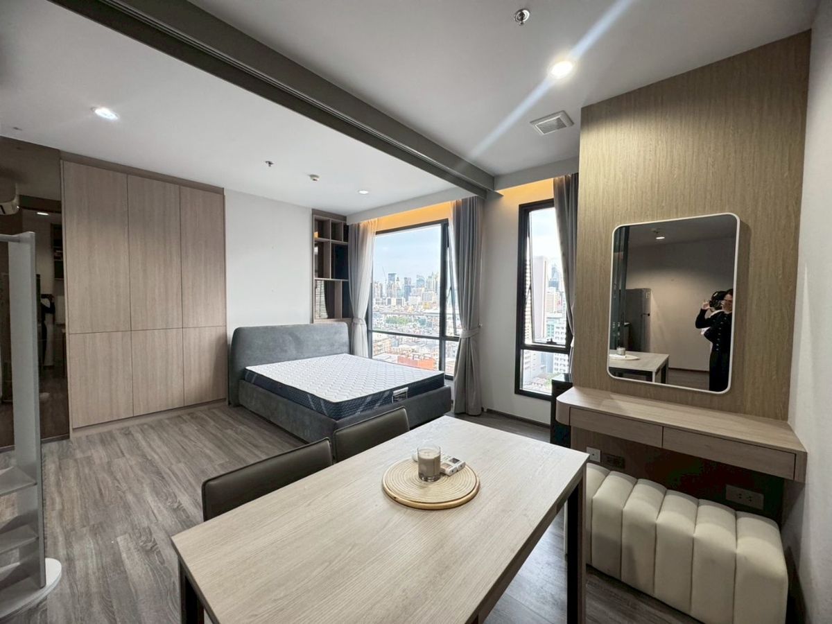 ให้เช่าคอนโดราชเทวี พญาไท : ✨New ✨For Rent 1 Bedroom 1 Bath 36 sqm📍  Corner Unit  23,000 per month📍