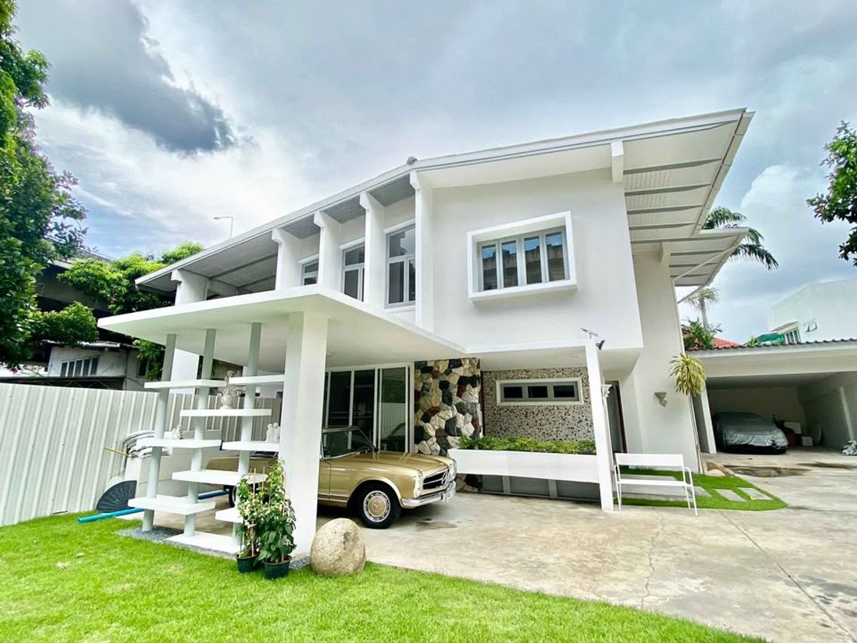 For RentHouseAri,Anusaowaree : 2-storey detached house, good location, beautiful decoration for rent in Din Daeng-Phaya Thai area Near Victory Monument