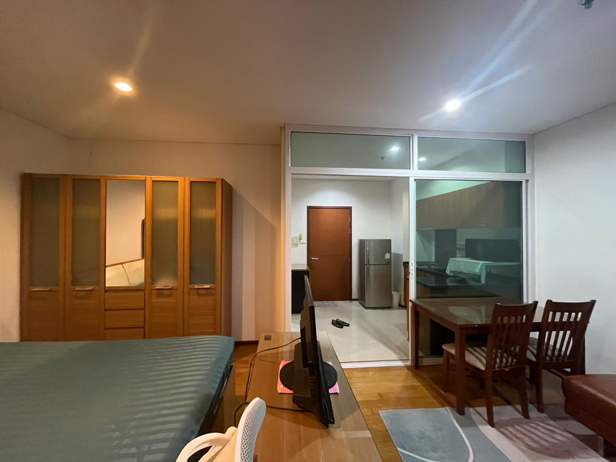 For RentCondoWongwianyai, Charoennakor : Villa Sathorn (Villa Sathorn) For Rent (1Bed1bath 40SQM)