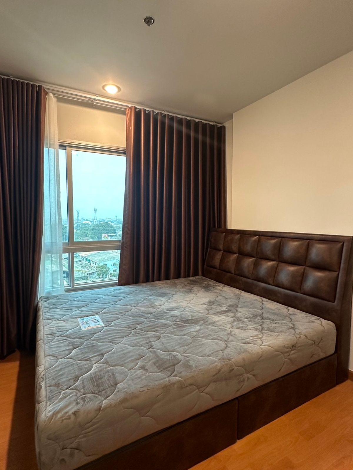 For RentCondoSamut Prakan,Samrong : 🚩📢For Ret & GT; & GT; The President Sukhumvit - Samutprakarn 🔥 7th floor, size 32 sq.mlder, convenient transportation, BTS, Robinson, Samut Prakan #LV -MO2012
