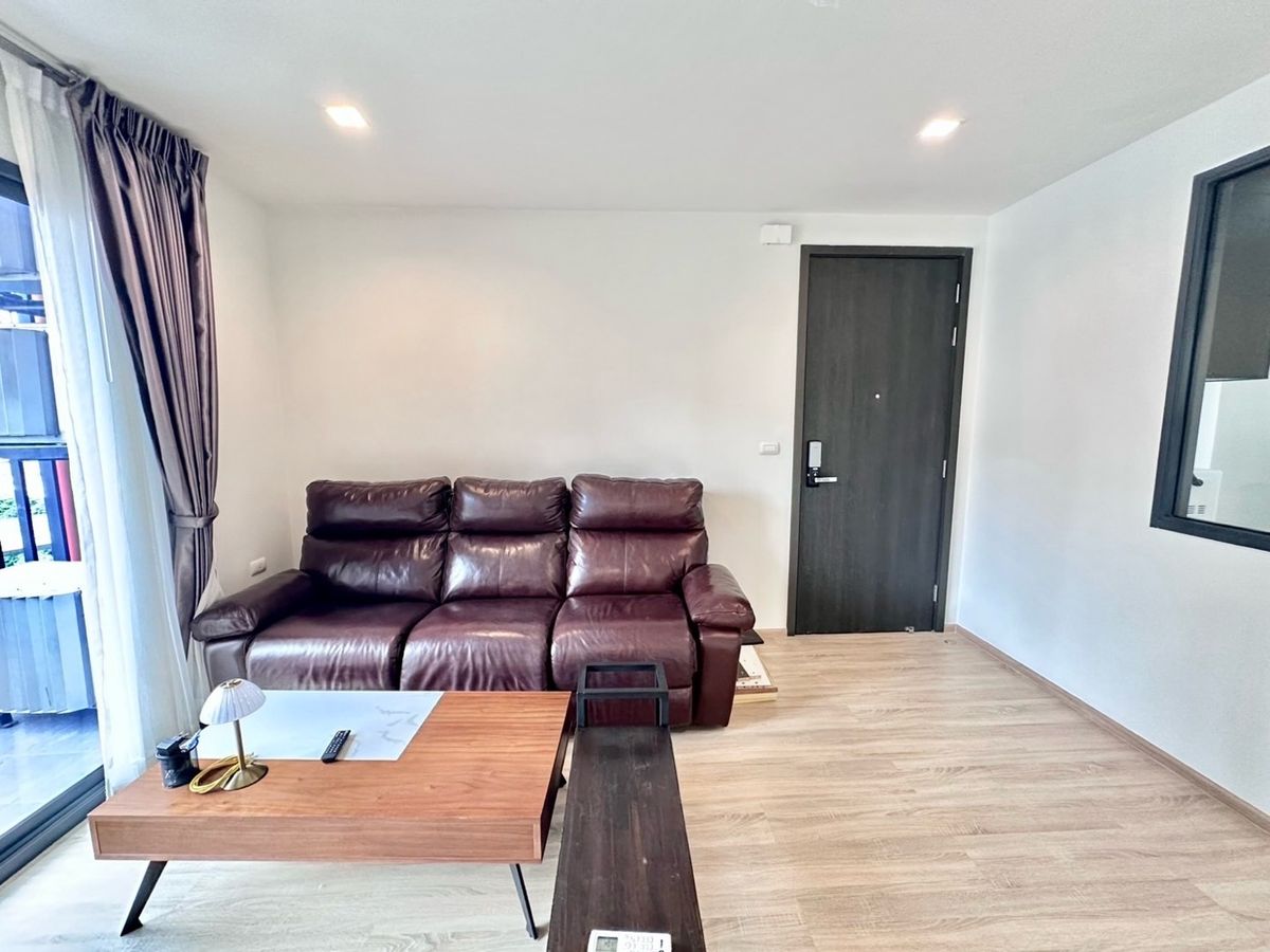 For RentCondoRama9, Petchburi, RCA : The Base Garden Rama9 for rent 2 bedrooms.