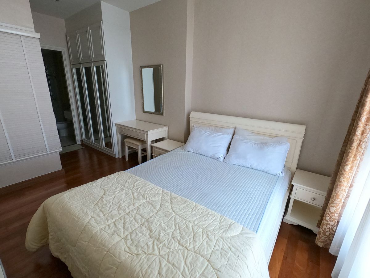 ให้เช่าคอนโดสาทร นราธิวาส : ✨ [ปล่อยเช่า! ราคาดี] Ivy Sathorn 10 คอนโดใจกลาง CBD สาทร ชีวิตเมืองที่ลงตัว! ✨