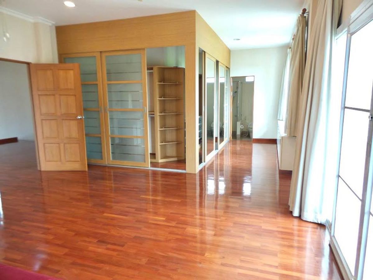 For RentHouseBangna, Bearing, Lasalle : ✨ 2-Storey Single House for Rent – 3 Bedrooms with Private Garden and Parking, Fully Furnished, Near BTS Lasalle – Perfect for Families Seeking Privacy and Comfort
