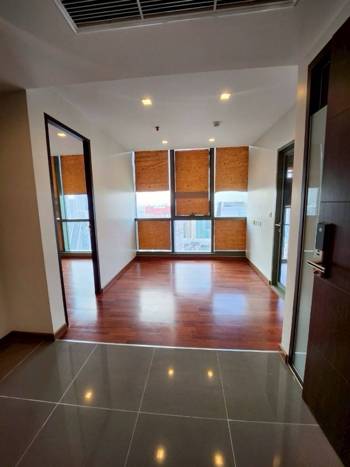 ขายคอนโดราชเทวี พญาไท : 📢👇 โอกาสดีสำหรับการลงทุนหรืออยู่อาศัย!ห้องใหม่ล่าสุด ขนาดพอเหมาะ มาพร้อม ลิฟต์ส่วนตัว ตั้งอยู่ในย่านแฟชั่นที่ทันสมัยที่สุดแห่งหนึ่งของกรุงเทพฯ