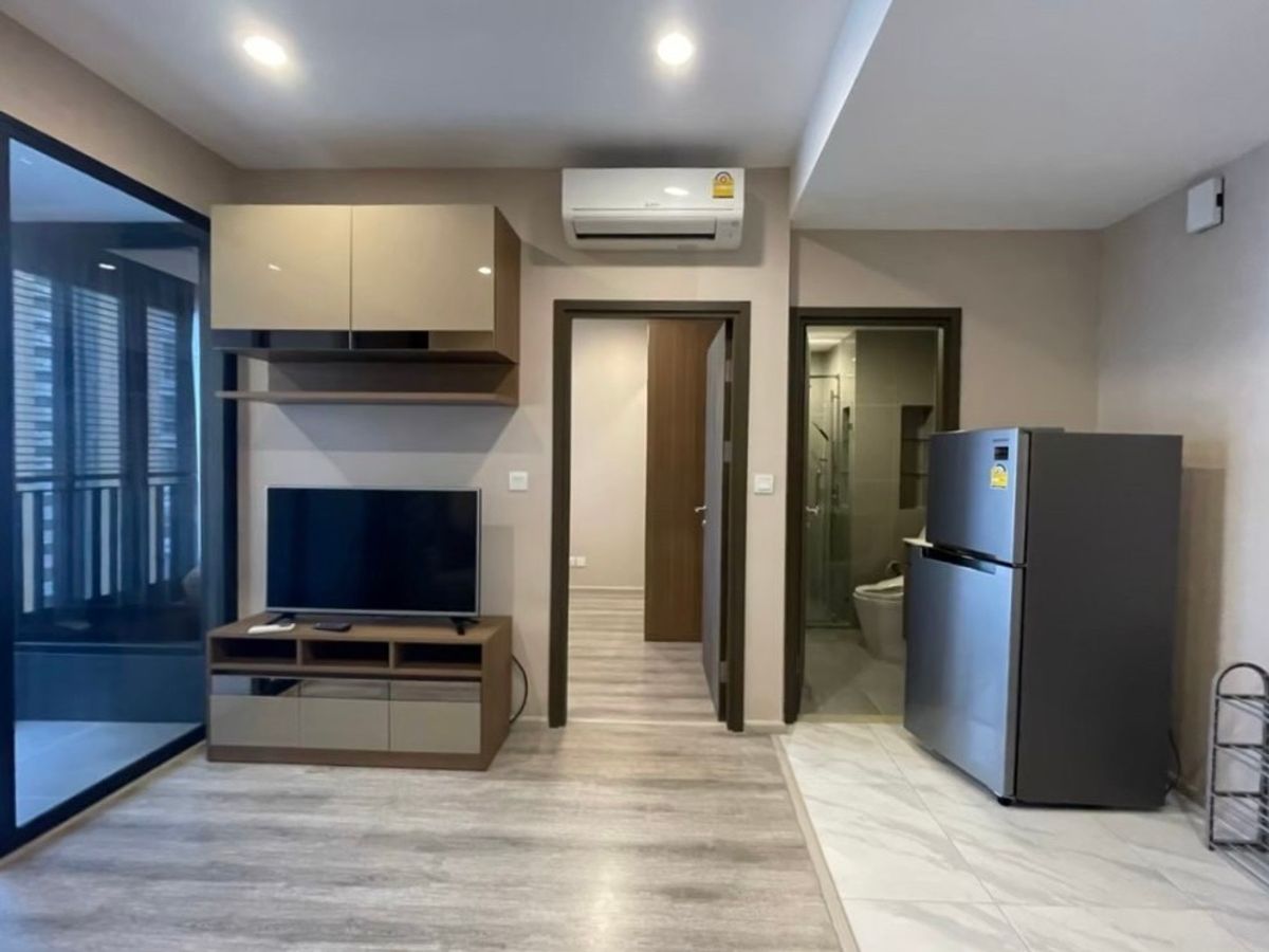 ขายคอนโดพระราม 9 เพชรบุรีตัดใหม่ RCA : ขายคอนโดติด มศว ในระยะเดินได้ ห้องสวย ห้องมุม ชั้นสูง ราคาดีมาก 6.3 ล้านเท่านั้น !!! (062-4163966 แพรว)