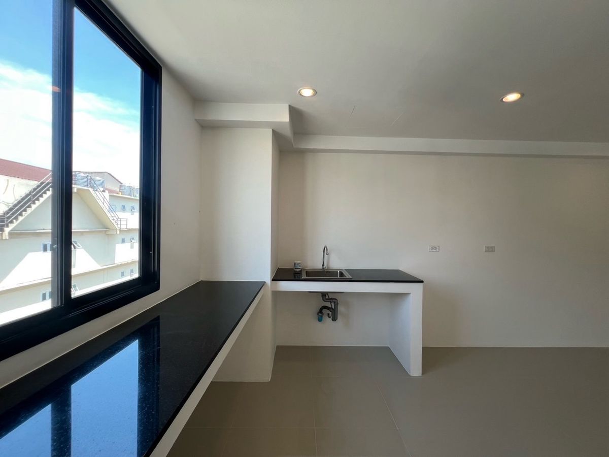 ให้เช่าโฮมออฟฟิศพระราม 3 สาธุประดิษฐ์ : ปล่อยเช่า โมเดิร์น โฮมออฟฟิศ สตูดิโอ ถนน พระราม 3 เขตยานนาวา กรุงเทพ จดทะเบียนบริษัทได้ ที่จอดรถ 4 คัน ทำเล ติดถนนใหญ่