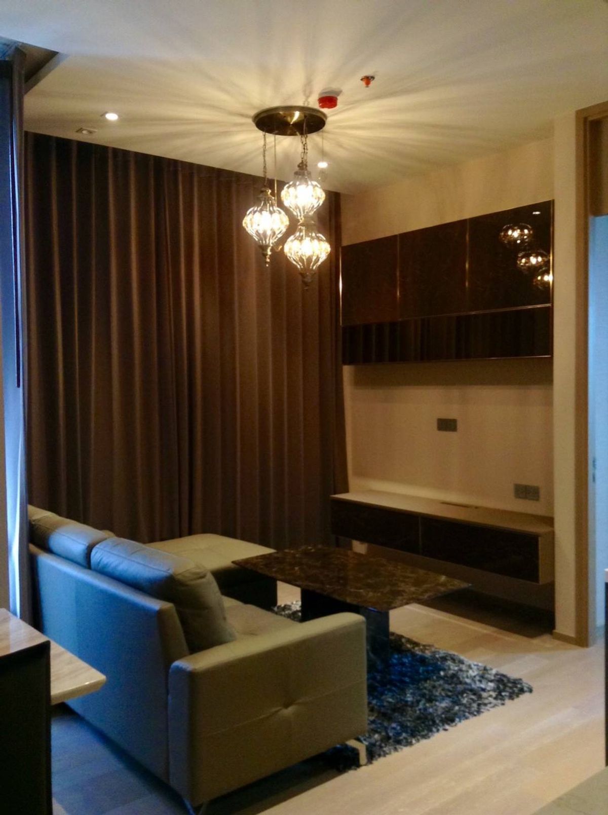 ให้เช่าคอนโดสุขุมวิท อโศก ทองหล่อ : For rent🔥The Esse Asoke🔥📞Call 065-824-2382 : pong