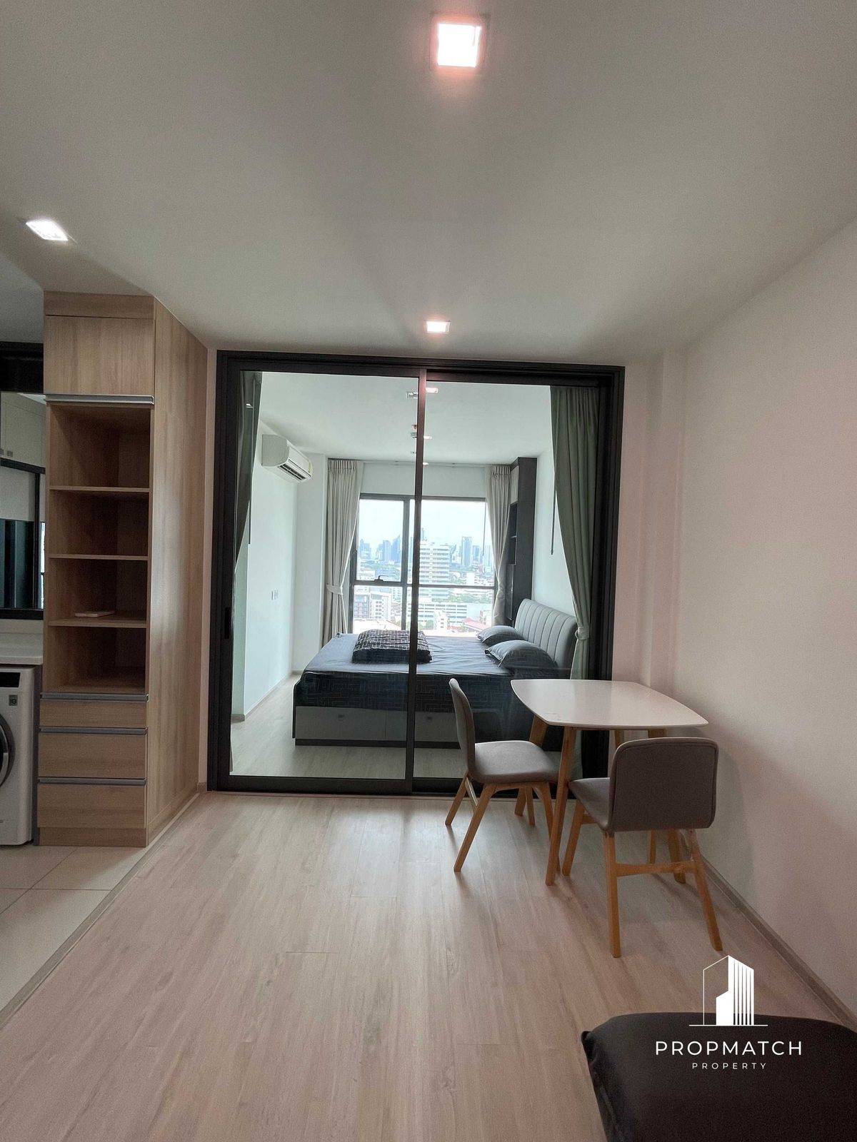 ขายคอนโดราชเทวี พญาไท : ✨Flash Deal ✨Rhythm Rangnam(1Bed1Bath35SQM.) พร้อมอยู่ ! เพียง 6,890,000 บาท Tel.0981315848 @propmatch