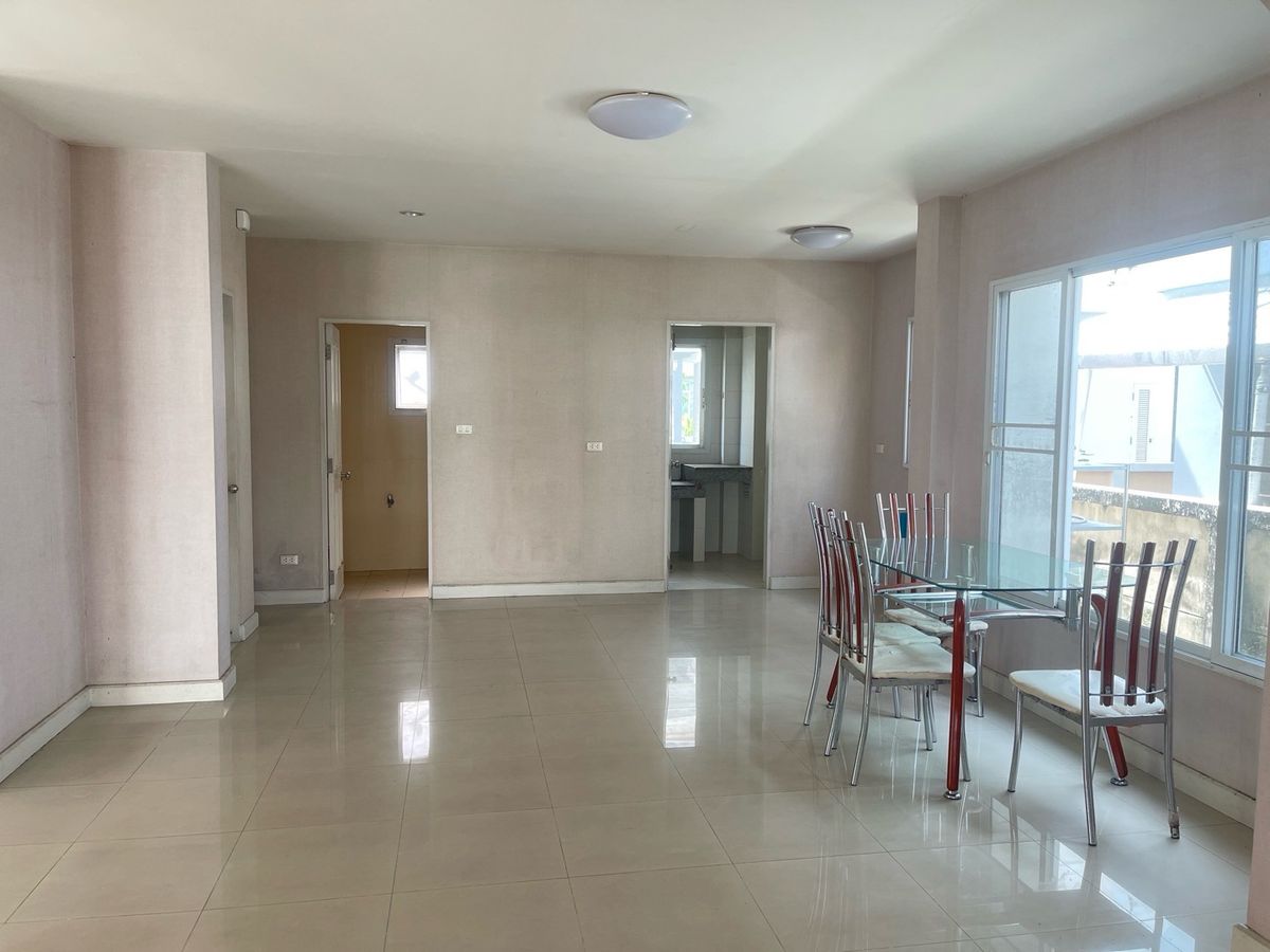 HouseRama 2, Bang Khun Thian : Sell ​​loss! Big house 79 sq. W. Great value 5.5 million