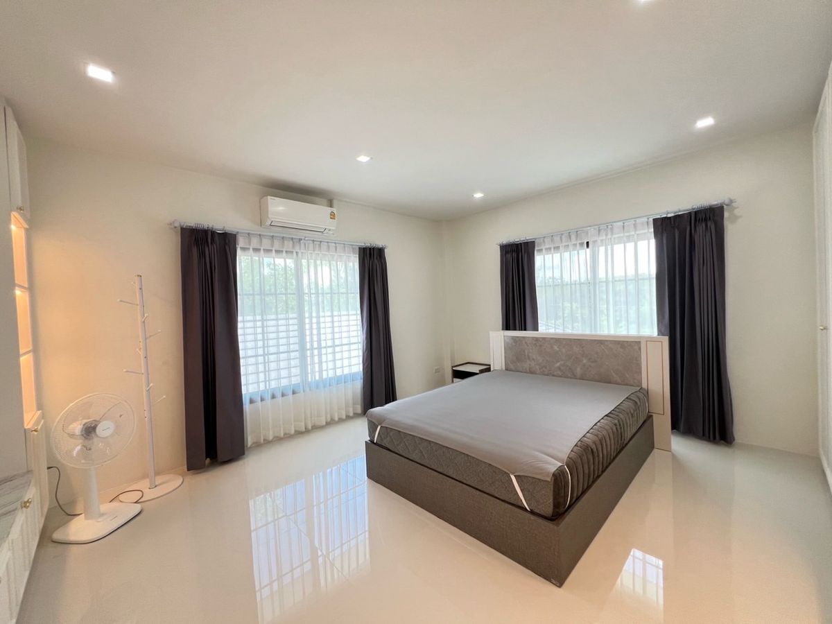 ขายบ้านปากช่อง เขาใหญ่ : 📢👇 บ้านหรู 2 ชั้น บนที่ดินกว้างใหญ่ วิวภูเขา อากาศดีตลอดปี ไม่ไกลจากกรุงเทพ ใกล้แหล่งท่องเที่ยว 