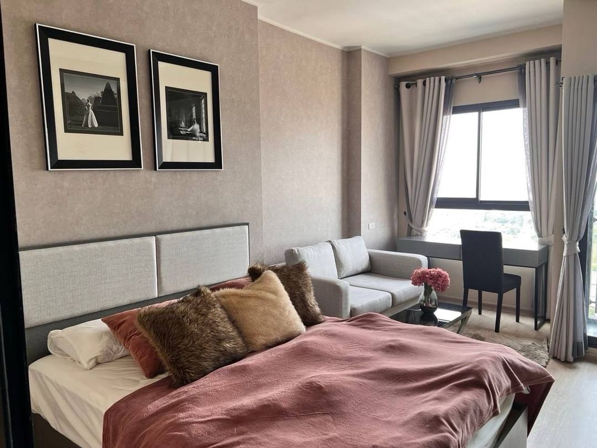 For RentCondoRama9, Petchburi, RCA : CD05-2878 
 
 For rent IDEO NEW RAMA9 IDO Rama 9 
 
 🏠 1 bedroom condo Type 
 
 📍 Floor 15 (Expressway View) Room size 26 sqm .. 
  With electrical appliances, television, refrigerators, washing machines, microwaves, water heater, fireplace 
 
