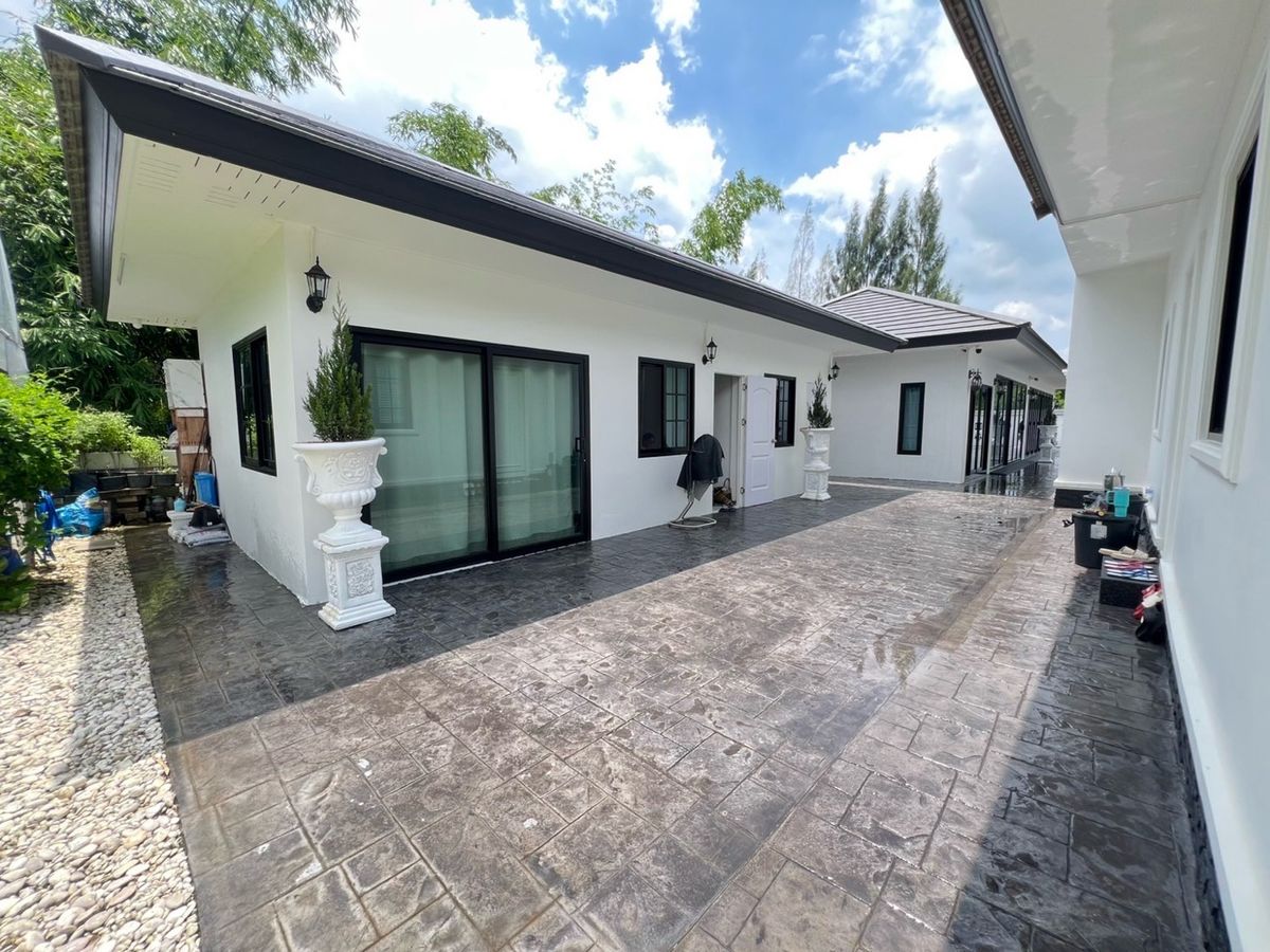 ขายบ้านปากช่อง เขาใหญ่ : 📢👇 บ้านหรู 2 ชั้น บนที่ดินกว้างใหญ่ วิวภูเขา อากาศดีตลอดปี ไม่ไกลจากกรุงเทพ ใกล้แหล่งท่องเที่ยว 