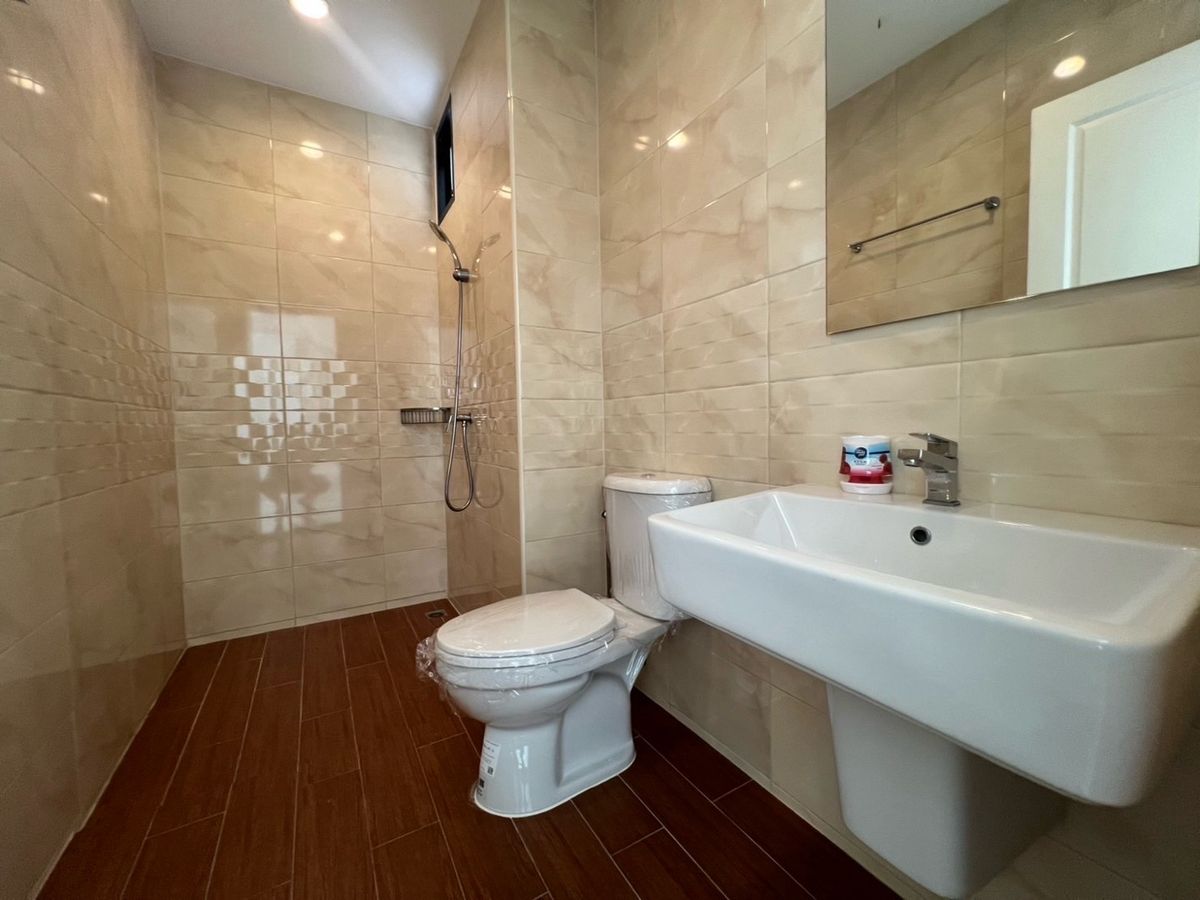 ให้เช่าโฮมออฟฟิศพระราม 3 สาธุประดิษฐ์ : ปล่อยเช่า โมเดิร์น โฮมออฟฟิศ สตูดิโอ ถนน พระราม 3 เขตยานนาวา กรุงเทพ จดทะเบียนบริษัทได้ ที่จอดรถ 4 คัน ทำเล ติดถนนใหญ่