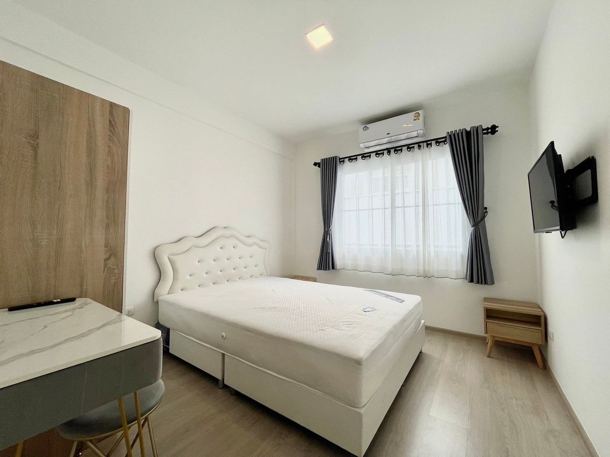 ให้เช่าทาวน์โฮมบางนา แบริ่ง ลาซาล : For Rent Indy 2 Bangna-Ramkhamhaeng 2 Hot Deal!!