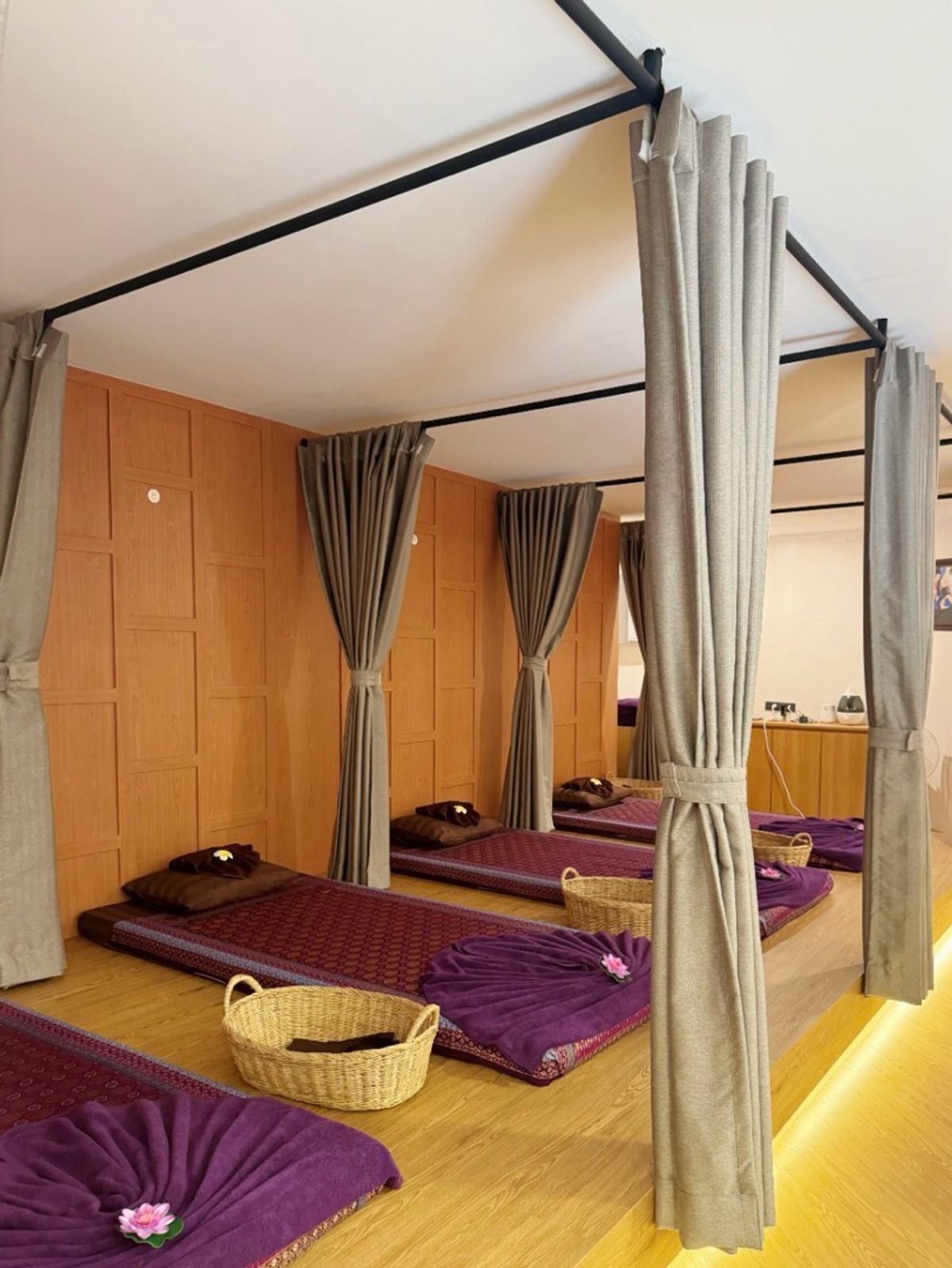 For LeaseholdRetail SpaceRatchadapisek, Huaikwang, Suttisan : Lease the massage shop in Huai Khwang Pracharat Bamphen