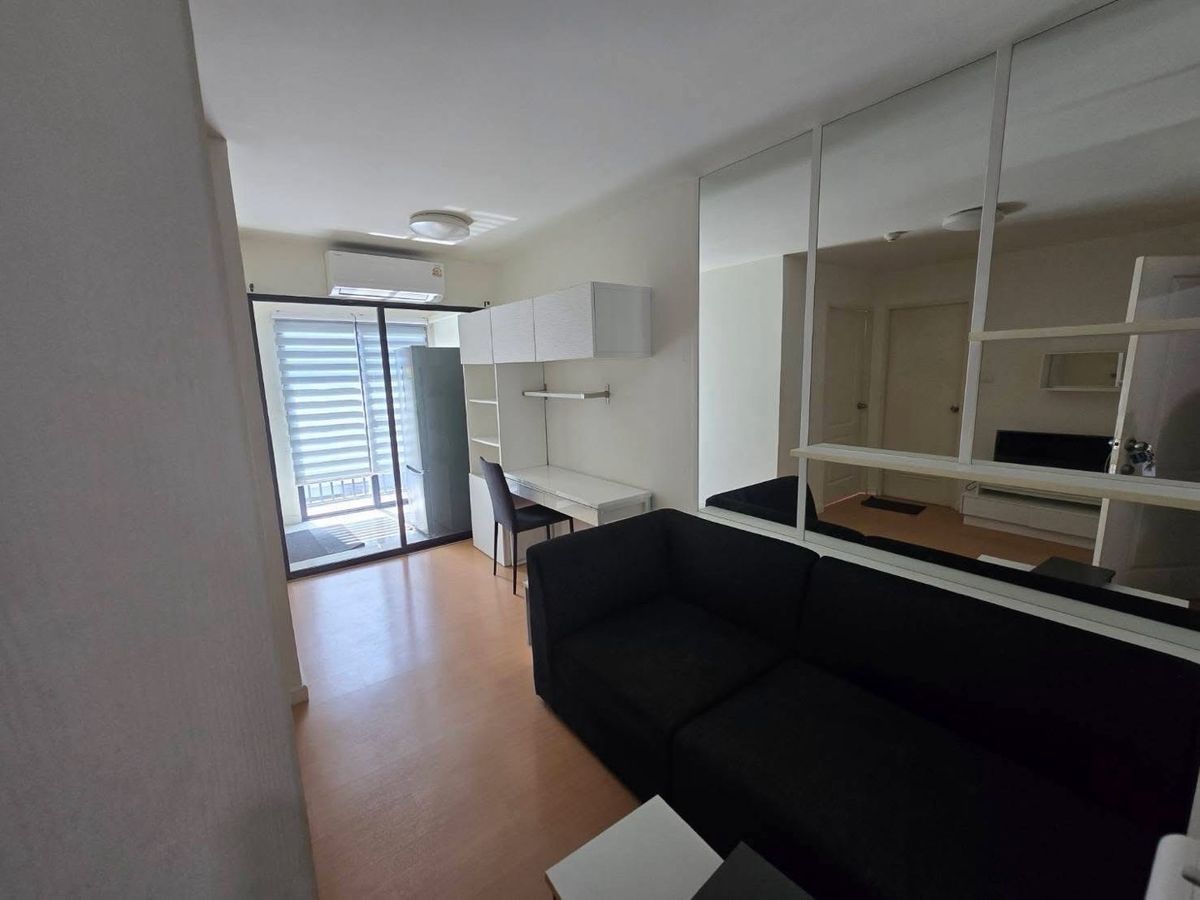 For RentCondoBangna, Bearing, Lasalle : Rental I Condo Sukhumvit 105 Icon Sukhumvit 105 
 8,500 baht/month, near BTS. Bangna bearing bangna/Bearing Skytrain Station 
 Near Central Bangna.