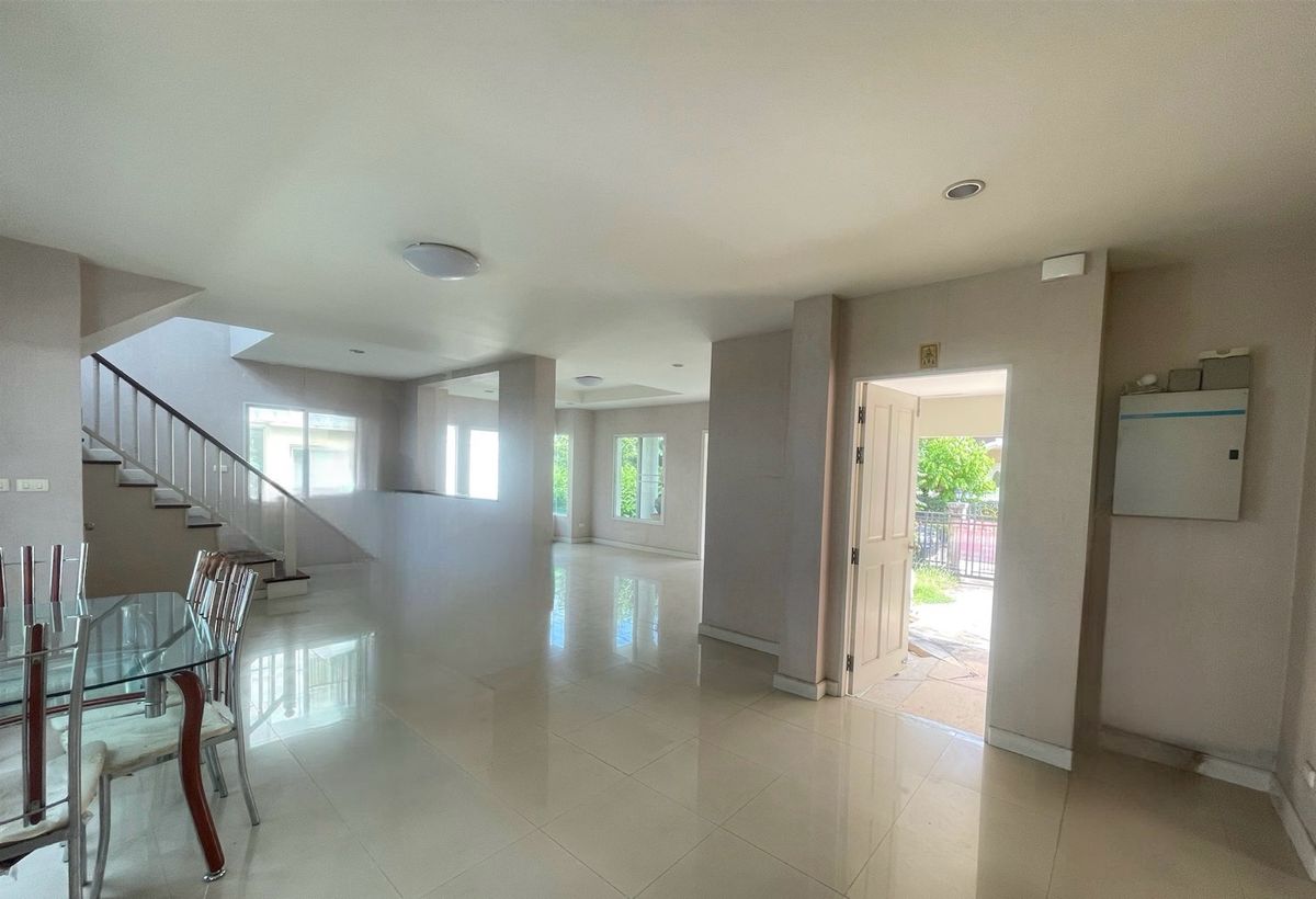 HouseRama 2, Bang Khun Thian : Sell ​​loss! Big house 79 sq. W. Great value 5.5 million