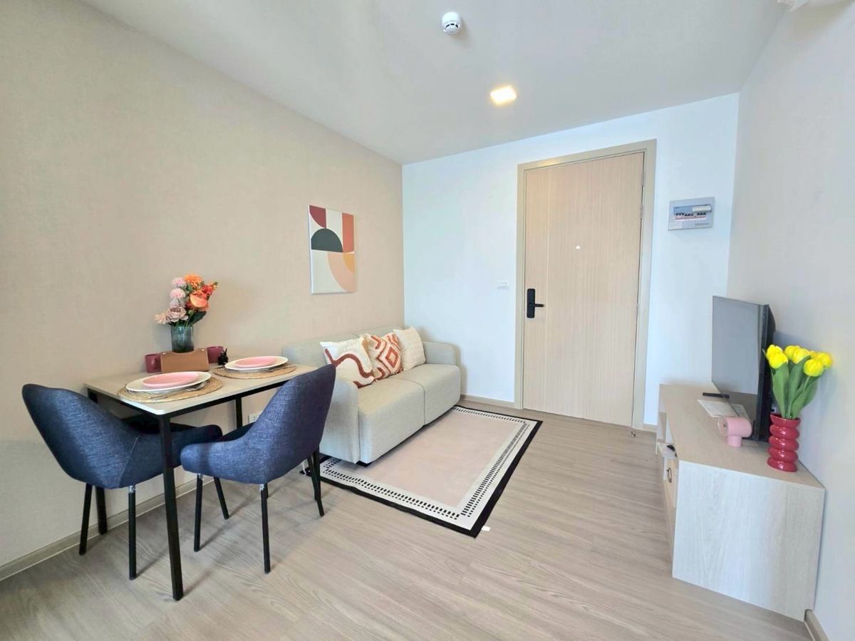 For SaleCondoSriracha Laem Chabang Ban Bueng : *🔥 Special deals! DCONDO VALE Sriracha, a complete decoration room of 1.39 deleting. 🔥 New condo decorated Ready to stay-rented immediately, near Kasetsart University, Sriracha only 280 meters!