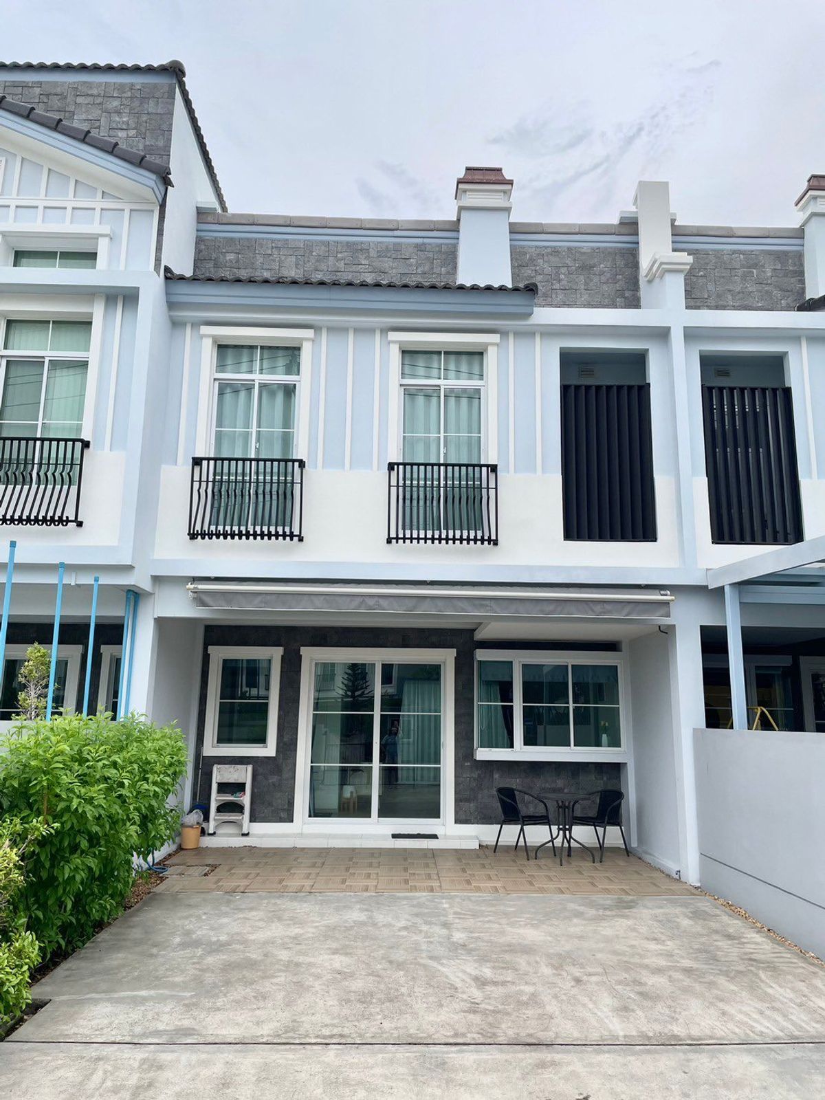 ให้เช่าทาวน์โฮมบางนา แบริ่ง ลาซาล : For Rent Indy 2 Bangna-Ramkhamhaeng 2 Hot Deal!!