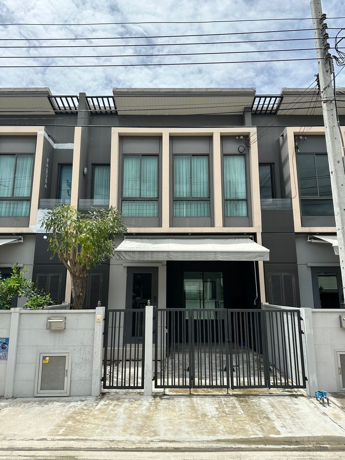 ให้เช่าทาวน์โฮมสมุทรปราการ สำโรง : ให้เช่า ทาวน์โฮม 2 ชั้น  Pleno Sukhumvit-Bangna