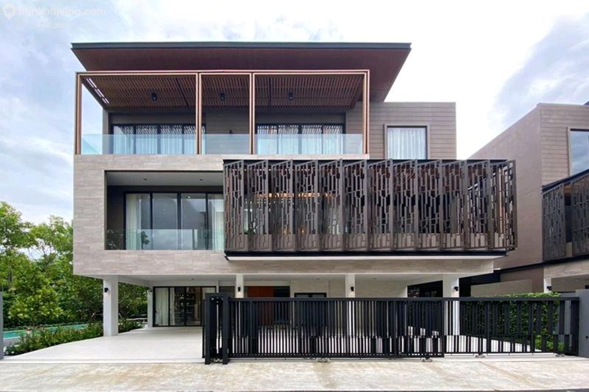 ให้เช่าบ้านพัฒนาการ ศรีนครินทร์ : For Rent | Vana Residence | 5 Bedrooms | 500 Sq.m.