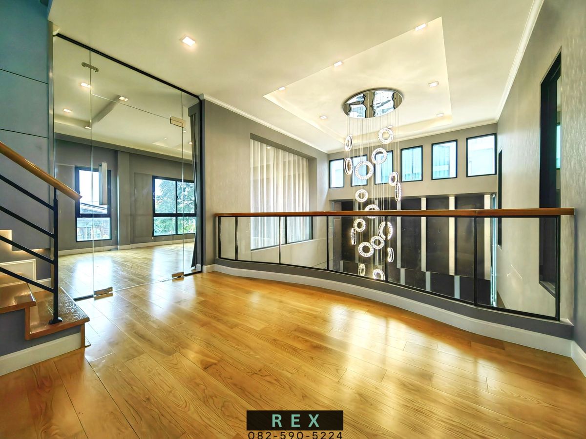 For SaleHouseLadprao101, Happy Land, The Mall Bang Kapi : Supalai Essence Ladprao House for sale, Supalai Essence Ladprao 3, 6 bedrooms near The Mall Bangkapi