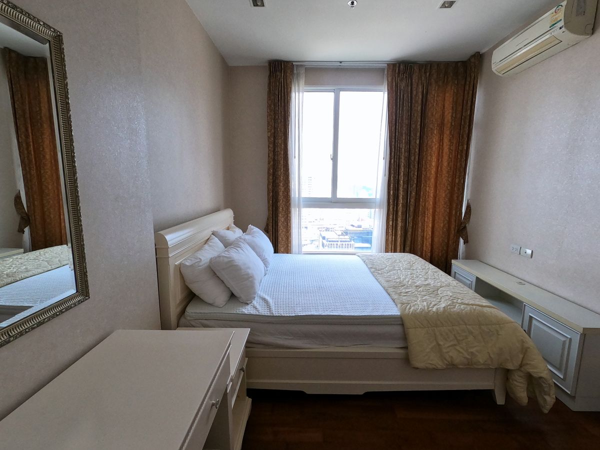 ให้เช่าคอนโดสาทร นราธิวาส : ✨ [ปล่อยเช่า! ราคาดี] Ivy Sathorn 10 คอนโดใจกลาง CBD สาทร ชีวิตเมืองที่ลงตัว! ✨